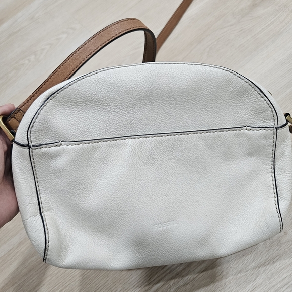 FOSSIL WHITE TAN TAUPE CROSSBODY LEATHER  BAG - Picture 2 of 11